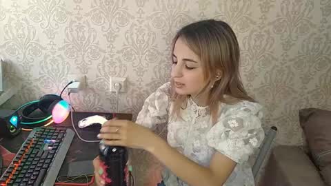 Mira online show from May 6, 4:11 pm