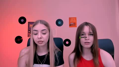 viola_sweet_ online show from May 12, 8:44 am