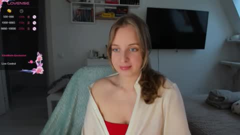 Violet online show from November 18, 12:06 pm