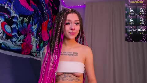 Violet online show from February 15, 5:07 pm