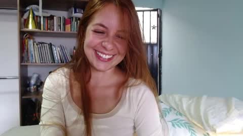 Violeta Peter online show from April 8, 8:33 pm