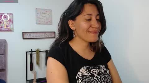 violeta_scott_ online show from March 18, 3:39 pm