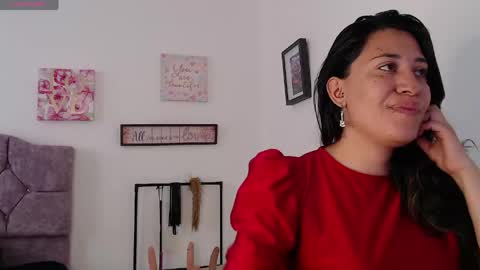 violeta_scott_ online show from April 14, 1:44 pm