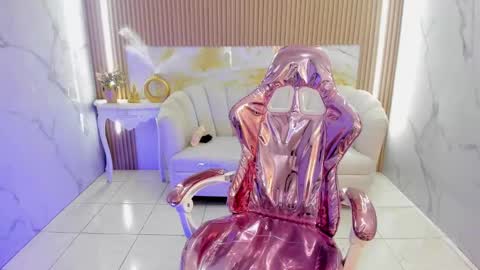 Snapshot of violeta_sub chatting on September 19, 1:10 pm IG violeta sub online show from September 19, 1:10 pm