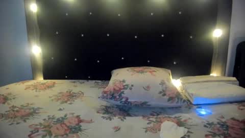 VioletaDums online show from March 16, 4:04 am