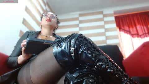 Violeta  morrison online show from March 9, 2:10 pm