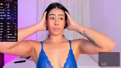 Snapshot of violetasotter chatting on March 7, 12:23 pm Violeta online show from March 7, 12:23 pm