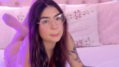 Violet  online show from January 12, 12:32 pm