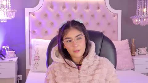 Violet  online show from January 16, 12:45 pm