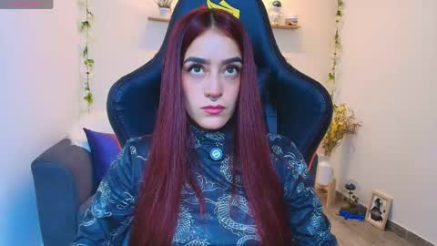 violeth_rosse_ online show from April 15, 1:28 am