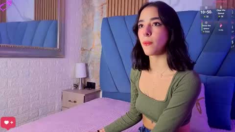 Snapshot of violett__golden chatting on September 28, 7:08 pm ViolettGolden online show from September 28, 7:08 pm