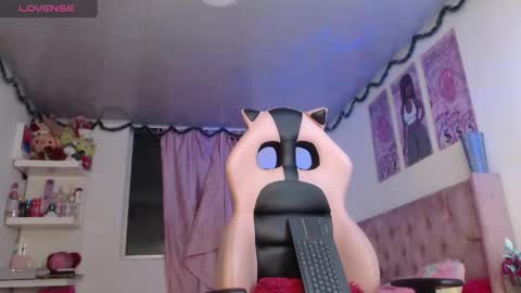 violett_brown9 online show from June 2, 5:41 am