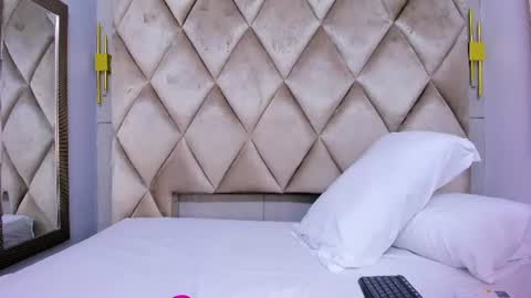 Violett  online show from July 16, 8:46 pm