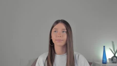 violetta_finch online show from February 28, 9:25 am