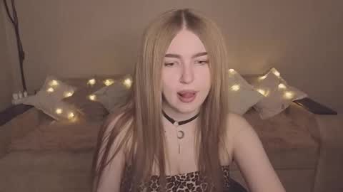 ViolettaOtis online show from November 29, 2:21 pm