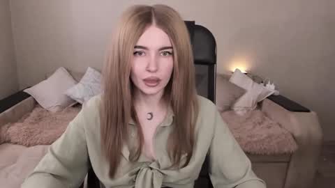 ViolettaOtis online show from March 5, 11:28 am