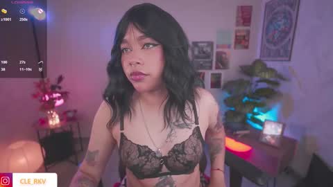 JULIE UWU online show from February 15, 9:58 pm