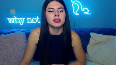 viollinalv online show from October 11, 9:03 am