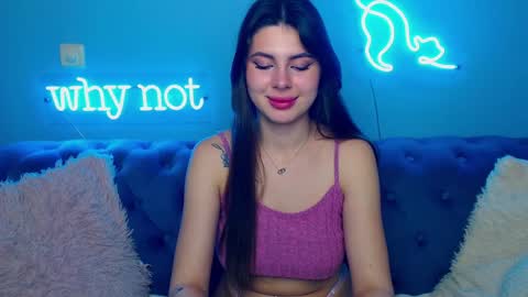 viollinalv online show from December 1, 7:45 am