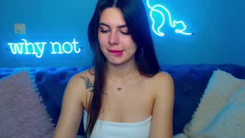 viollinalv online show from November 3, 6:17 am