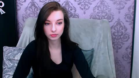 VirginLuna online show from May 18, 7:20 pm