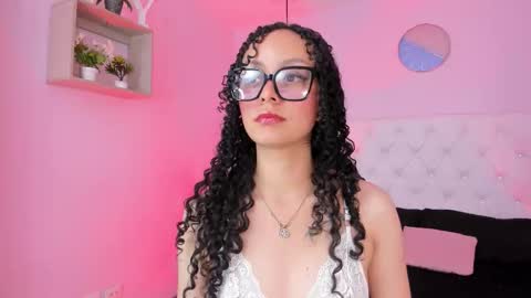 Vivi online show from October 23, 5:13 am