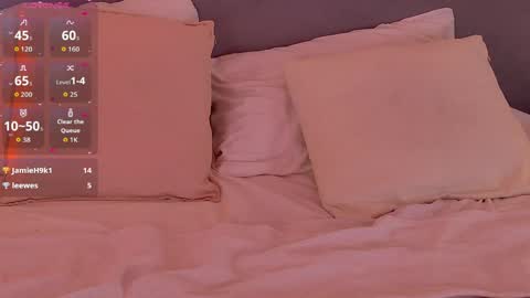 vivi_west online show from April 12, 5:38 pm