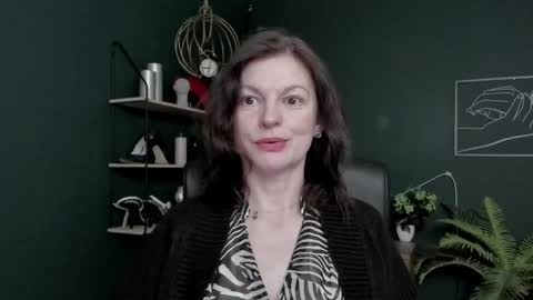 Vivian online show from March 30, 5:51 am