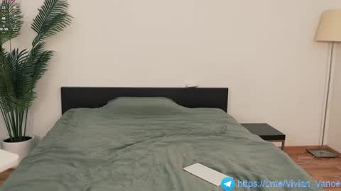 Vivian Vance online show from April 15, 2:17 pm