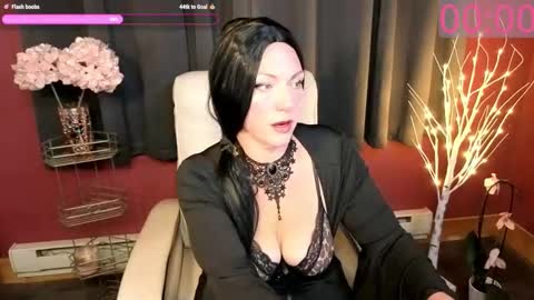 VivianLuxe online show from November 1, 3:21 am