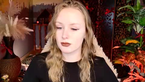 Vivien online show from February 13, 9:00 am