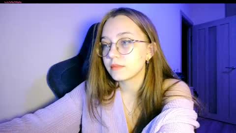 vivivivikkie online show from April 17, 10:12 pm