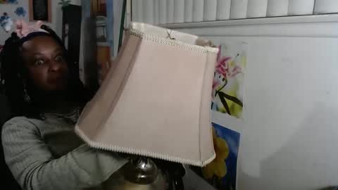 Vixen Fyre online show from December 19, 5:40 am