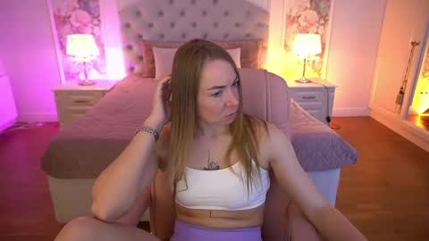 Ur Lady online show from April 20, 10:13 pm