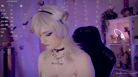 vronnier online show from December 4, 2:52 pm