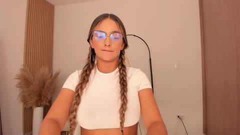 Wanda online show from September 11, 1:55 pm