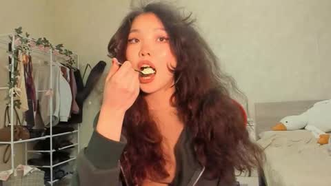 wastforu online show from February 24, 11:20 am