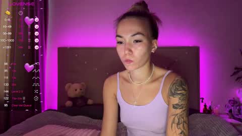 Snapshot of watergirl_ chatting on October 5, 4:28 am Im saving up for a new car help me online show from October 5, 4:28 am
