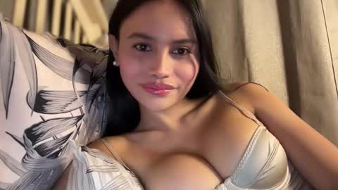 Maggie online show from December 2, 3:25 pm