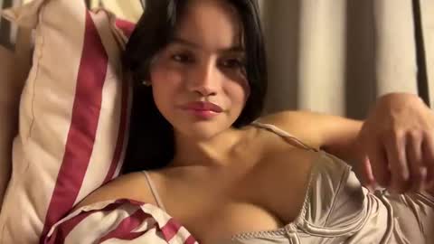 Snapshot of webcammaggie chatting on October 3, 4:12 pm Maggie online show from October 3, 4:12 pm