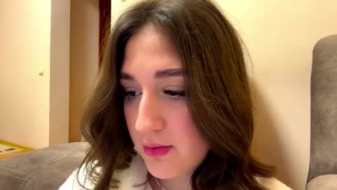 Anna online show from March 25, 4:43 pm