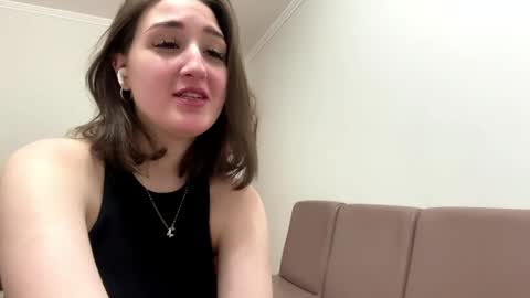 Anna online show from April 14, 4:51 pm