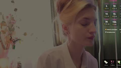 Wendy online show from April 25, 1:14 pm