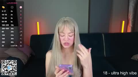 Snapshot of wendylovelylovew chatting on September 29, 2:11 pm Wendy online show from September 29, 2:11 pm