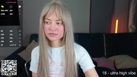 Snapshot of wendylovelylovew chatting on September 20, 3:10 pm Wendy online show from September 20, 3:10 pm