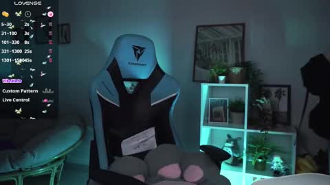 little girl who is always rightLisa online show from February 20, 1:57 am