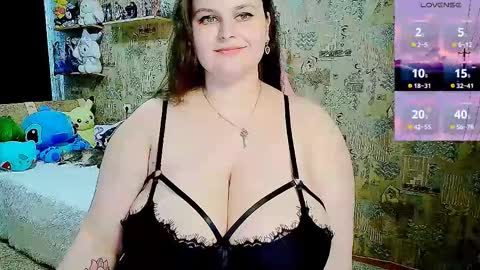 whisperinthedarkk online show from March 18, 7:57 am