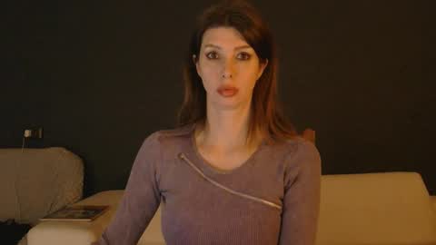 White Queen online show from February 1, 9:46 pm