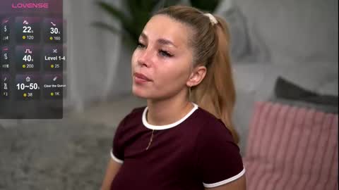 whitneyandrews online show from October 30, 4:37 am