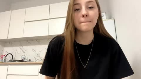 Vicky online show from March 27, 9:26 pm